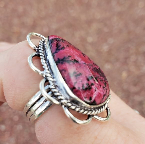 New Pink Thulite 925 Silver Ring. - Picture 7 of 14